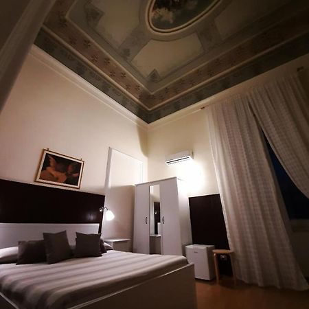 Dimora Novecento Bed & Breakfast Катания Екстериор снимка